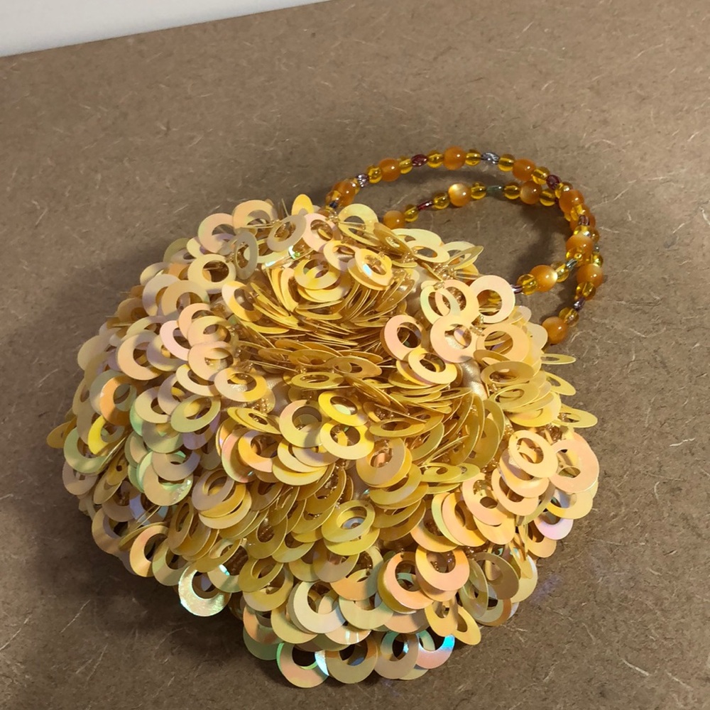 Yellow circles beaded round evening bag